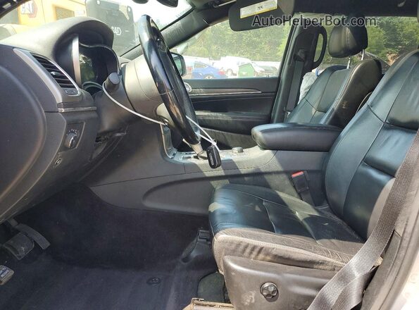 1C4RJFBG5JC308136 2018 JEEP GRAND Серебряный Вид салона спереди