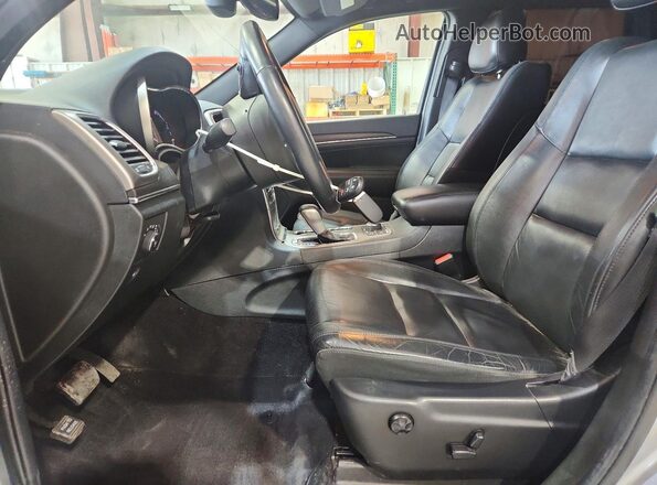 1C4RJFBG6JC256239 2018 JEEP GRAND Silver წინა სალონის ხედი