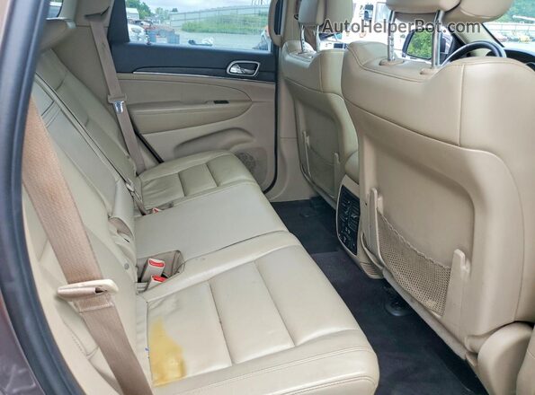 1C4RJFBG7JC298953 2018 JEEP GRAND Brown Vista interior trasera