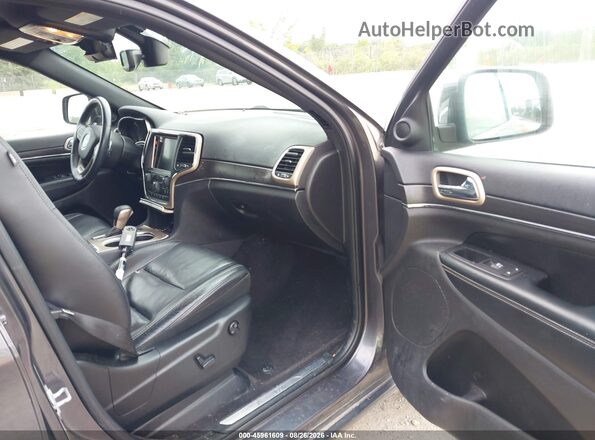 1C4RJFBG9HC621006 2017 JEEP GRAND CHEROKEE Brown Widok wnętrza z przodu