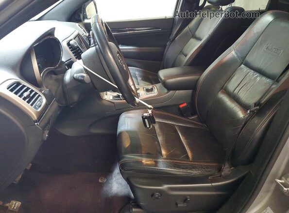 1C4RJFBG9HC641577 2017 JEEP GRAND Серебряный Вид салона спереди