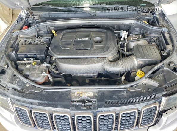 1C4RJFBG9HC641577 2017 JEEP GRAND Серебряный Вид подкапотного пространства