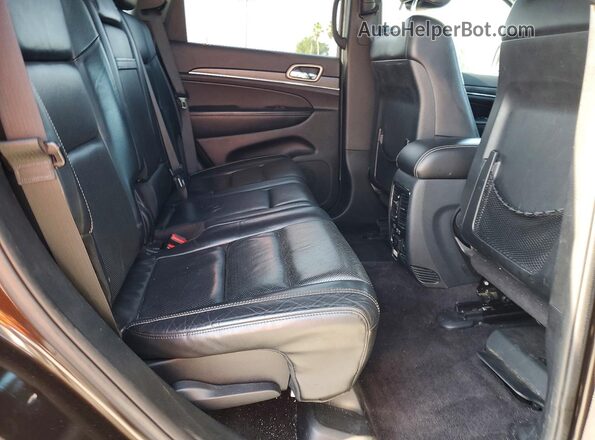 1C4RJFBG9HC764246 2017 JEEP GRAND Brown Widok wnętrza z tyłu
