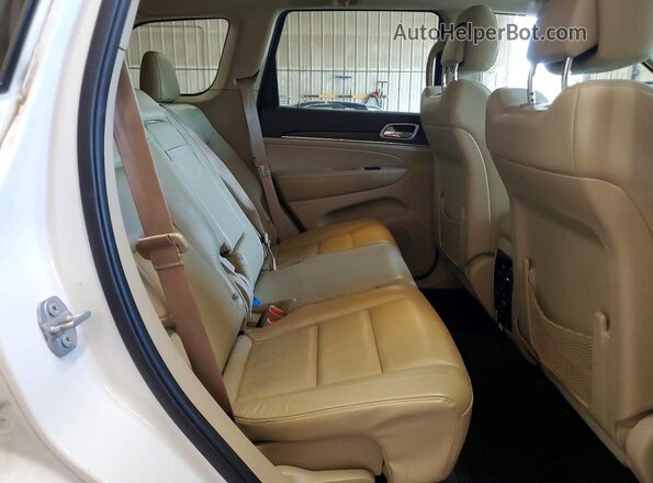 1C4RJFBGXHC601802 2017 JEEP GRAND White Widok wnętrza z tyłu