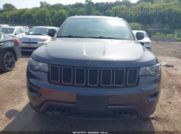 1C4RJFBGXHC718523 2017 JEEP GRAND CHEROKEE Gray Vista del cuadro de instrumentos
