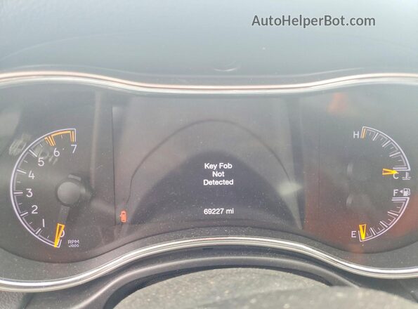 1C4RJFBT4HC761722 2017 JEEP GRAND Белый Вид щитка приборов