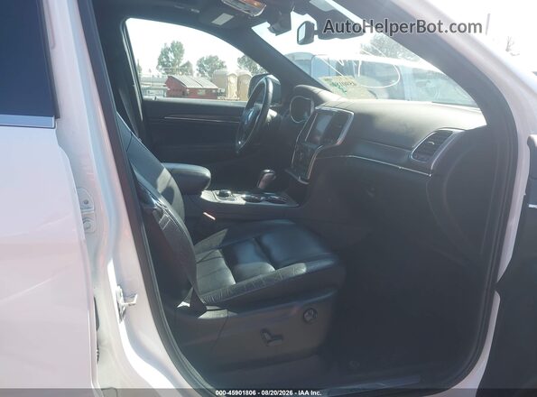 1C4RJFBT4JC466013 2018 JEEP GRAND CHEROKEE Белый Вид салона спереди