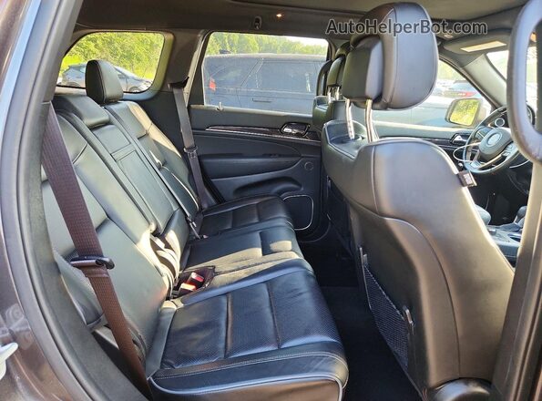 1C4RJFCG3LC101634 2020 JEEP GRAND Gray Rear interior view