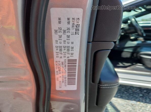 1C4RJFCG6GC305804 2016 JEEP GRAND Silver Engine compartment view