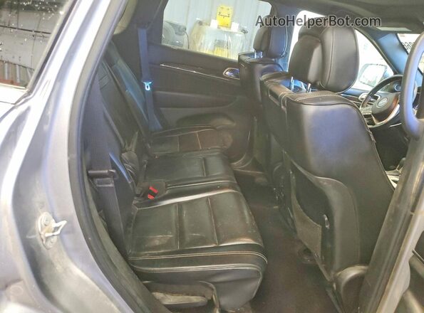 1C4RJFCG7GC461009 2016 JEEP GRAND Silver Rear interior view