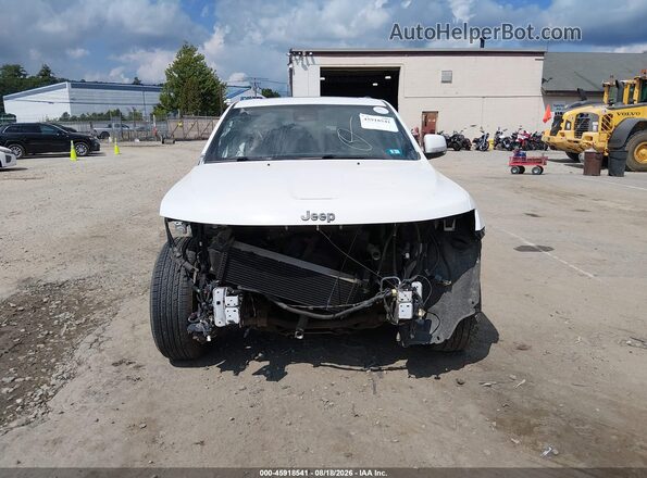 1C4RJFCM5JC504825 2018 JEEP GRAND CHEROKEE White Rear interior view