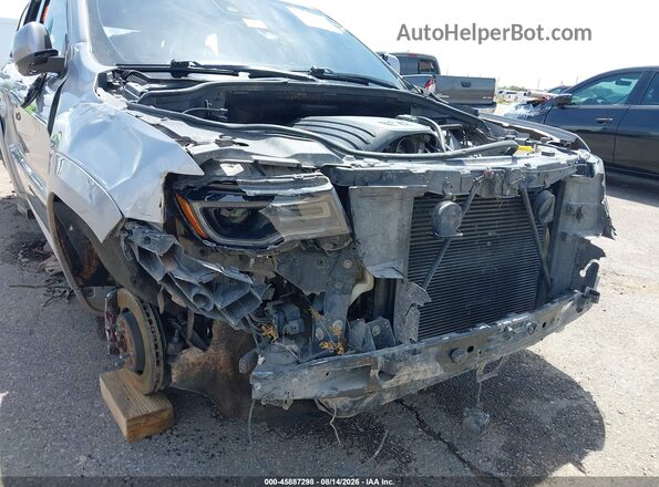1C4RJFCT0JC499198 2018 JEEP GRAND CHEROKEE Silver Widok z przodu