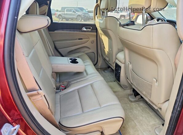 1C4RJFCT2JC179056 2018 JEEP GRAND Burgundy Vista de los asientos traseros