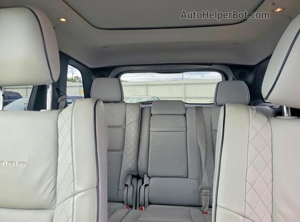 1C4RJFJG3JC166838 2018 JEEP GRAND Blue Widok tylnych siedzeń