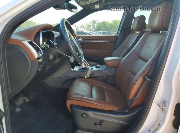 1C4RJFJG6JC216129 2018 JEEP GRAND White Front interior view