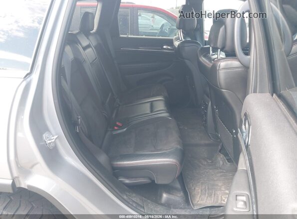 1C4RJFLG7LC330821 2020 JEEP GRAND CHEROKEE Gray VIN կոդի պիտակի տեսք