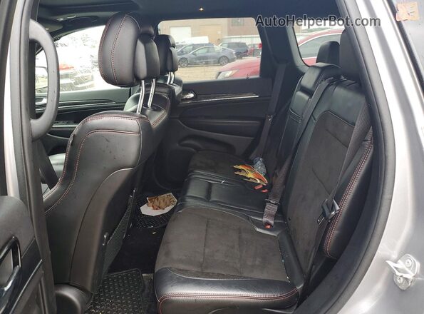 1C4RJFLGXMC665976 2021 JEEP GRAND Silver Widok wnętrza z tyłu