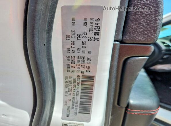 1C4RJFLMXJC423996 2018 JEEP GRAND White 360 interior view