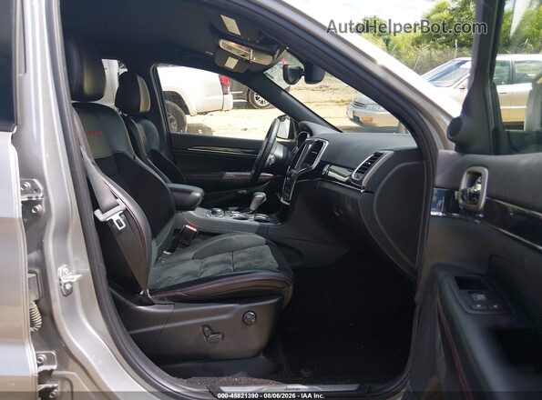 1C4RJFLT3HC636368 2017 JEEP GRAND CHEROKEE Gray Widok wnętrza z przodu
