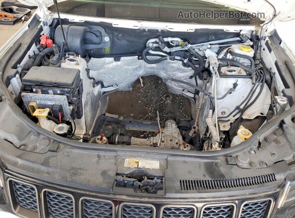 1C4RJFN98JC309892 2018 JEEP GRAND White Engine compartment view