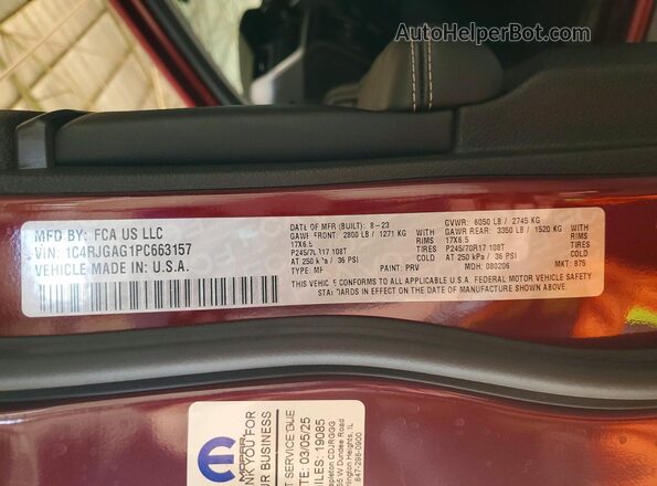1C4RJGAG1PC663157 2023 JEEP GRAND Burgundy Vista del compartimento del motor
