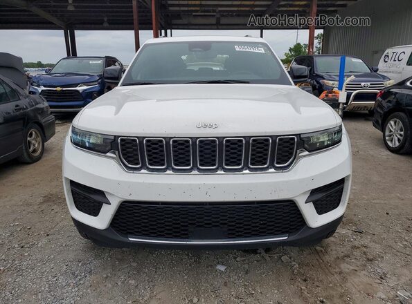 1C4RJGAG2RC181056 2024 JEEP GRAND White Widok z przodu