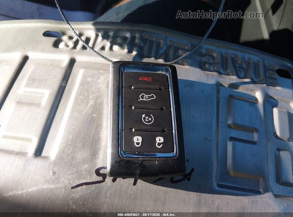 1C4RJHAG4S8657435 2025 JEEP GRAND CHEROKEE Серебряный Вид панели приборов