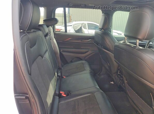 1C4RJHAG4SC303881 2025 JEEP GRAND White Rear interior view