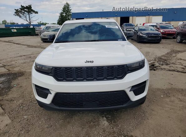 1C4RJHAG7RC243380 2024 JEEP GRAND White Widok z przodu