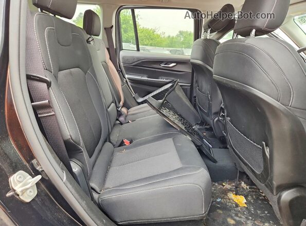1C4RJHAG8PC669348 2023 JEEP GRAND Black Widok wnętrza z tyłu