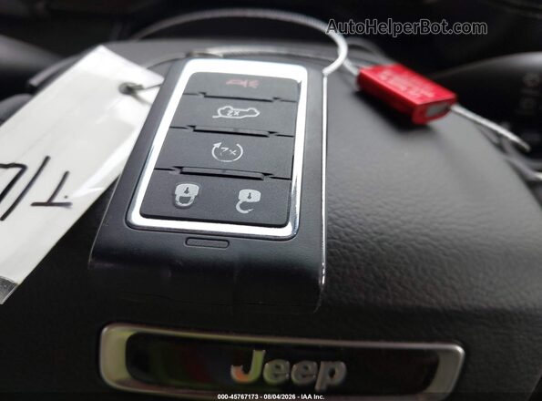 1C4RJHAG8SC269038 2025 JEEP GRAND CHEROKEE Silver Առջևի վահանակի տեսք