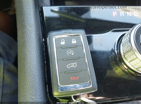 1C4RJHAG8SC317718 2025 JEEP GRAND CHEROKEE Burgundy Widok deski rozdzielczej