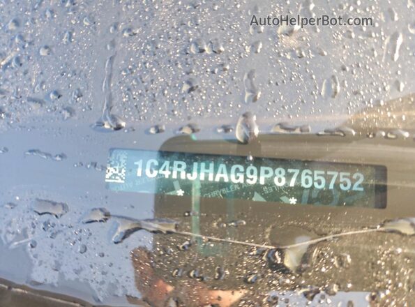 1C4RJHAG9P8765752 2023 JEEP GRAND Gray Vista interior de 360 grados