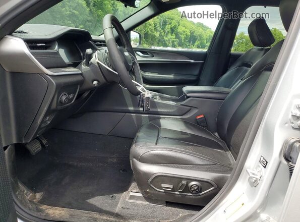 1C4RJHBG3SC291687 2025 JEEP GRAND Silver Вид салону спереду