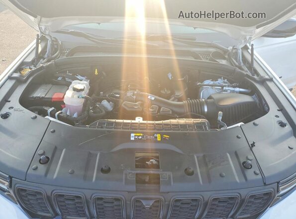 1C4RJHBG4PC531756 2023 JEEP GRAND White Շարժիչի բաժամունքի տեսք