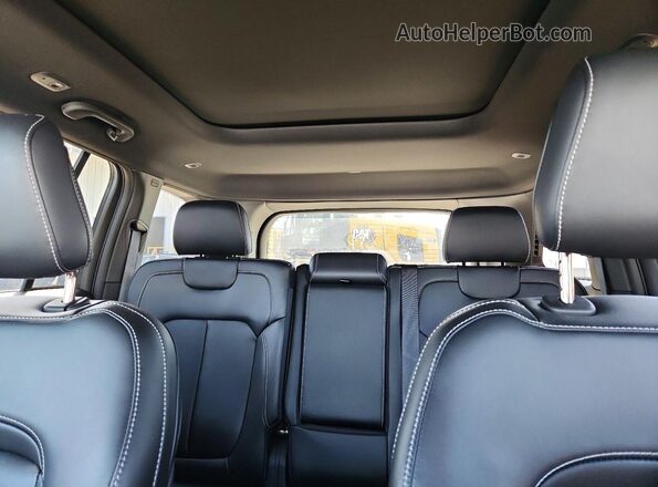 1C4RJHBG5SC339786 2025 JEEP GRAND White Vista de los asientos traseros