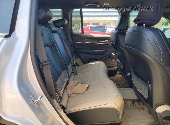 1C4RJHBG6SC354409 2025 JEEP GRAND Silver Вид задньої частини салону