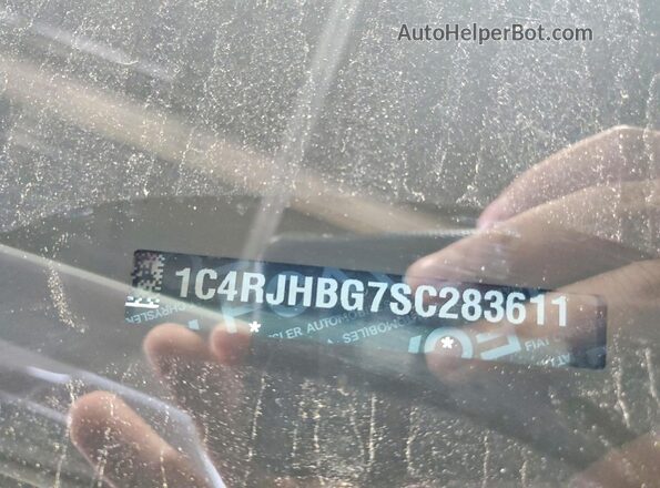 1C4RJHBG7SC283611 2025 JEEP GRAND White VIN sticker view