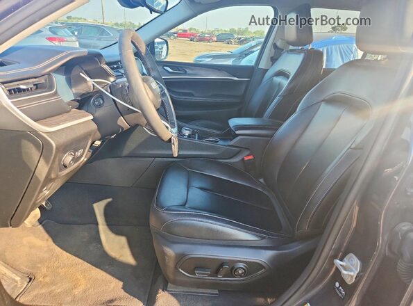 1C4RJHBGXP8895599 2023 JEEP GRAND Gray წინა სალონის ხედი
