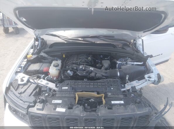 1C4RJKAG2S8669726 2025 JEEP GRAND CHEROKEE L White Հետևի տեսք
