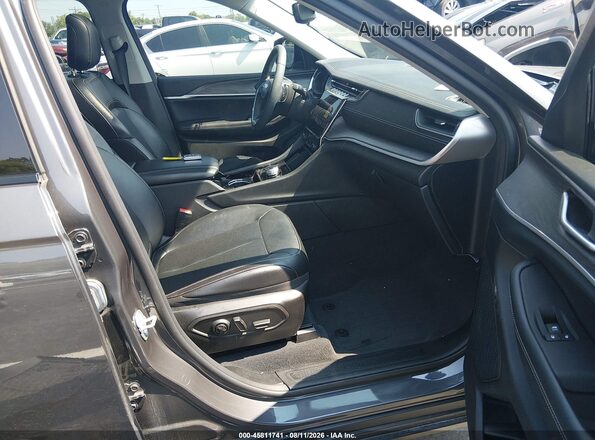 1C4RJKBG1P8710126 2023 JEEP GRAND CHEROKEE L Gray წინა სალონის ხედი