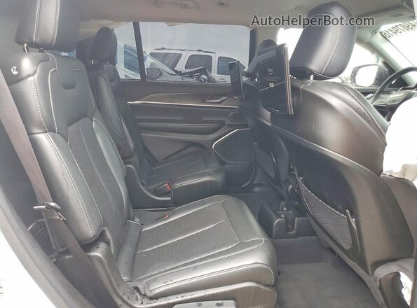 1C4RJKBG1P8829794 2023 JEEP GRAND White Vista interior trasera