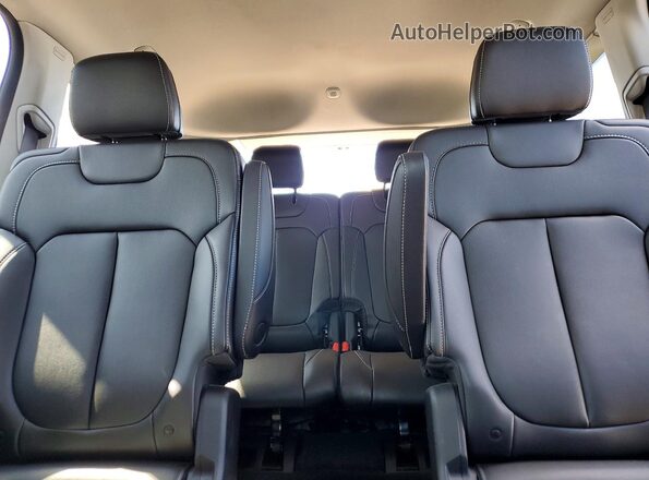 1C4RJKBG2P8850587 2023 JEEP GRAND Черный Вид задних сидений
