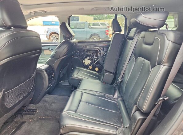 1C4RJKBG3M8147284 2021 JEEP GRAND Charcoal Widok wnętrza z tyłu