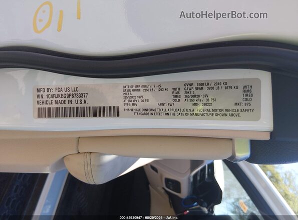 1C4RJKBG9P8733377 2023 JEEP GRAND CHEROKEE L White Engine compartment view