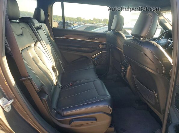 1C4RJKDG7N8520356 2022 JEEP GRAND Gray Widok wnętrza z tyłu