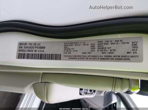 1C4RJKDG7P8100809 2023 JEEP GRAND CHEROKEE L White Engine compartment view