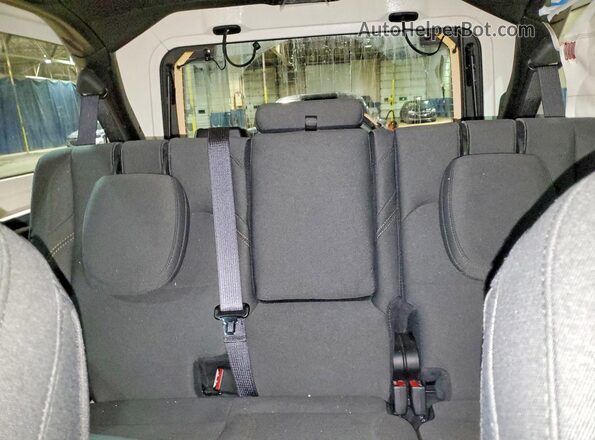 1C4RJXN65SW591355 2025 JEEP WRANGLER Gray Vista de los asientos traseros