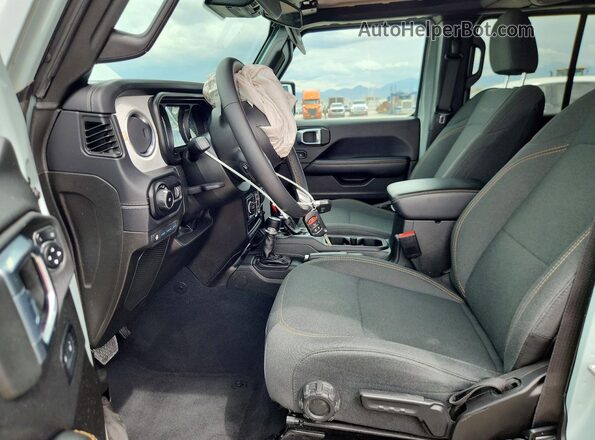 1C4RJXP61RW270663 2024 JEEP WRANGLER Green Front interior view