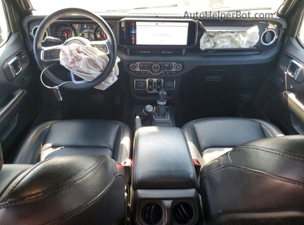 1C4RJXP69RW254842 2024 JEEP WRANGLER Зеленый Вид панели приборов